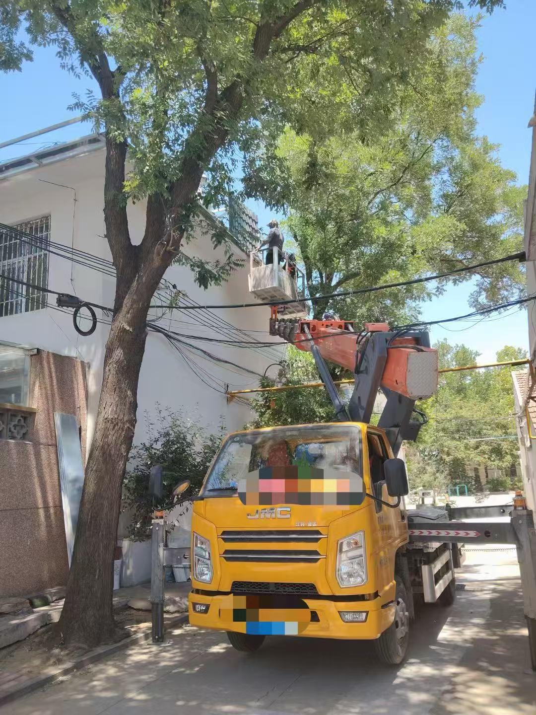 墨玉县高空作业车能吊装重物吗？最大承载多少公斤？